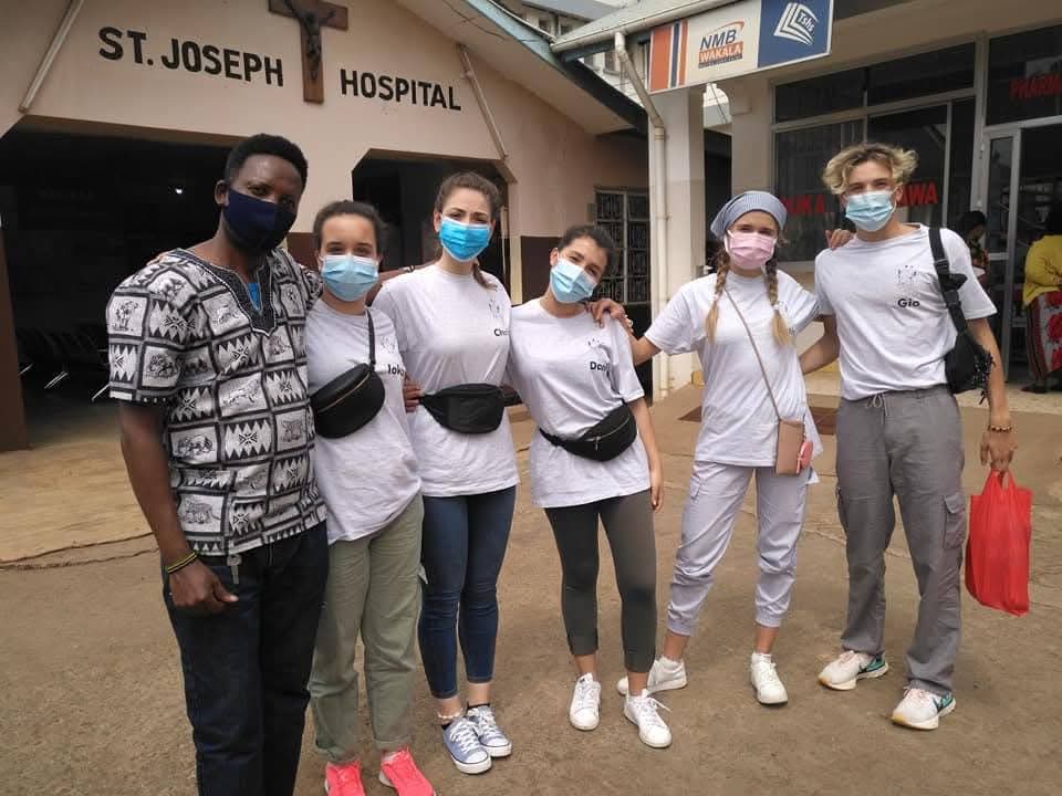 NGULI volunteers at a local hospital healthcare project